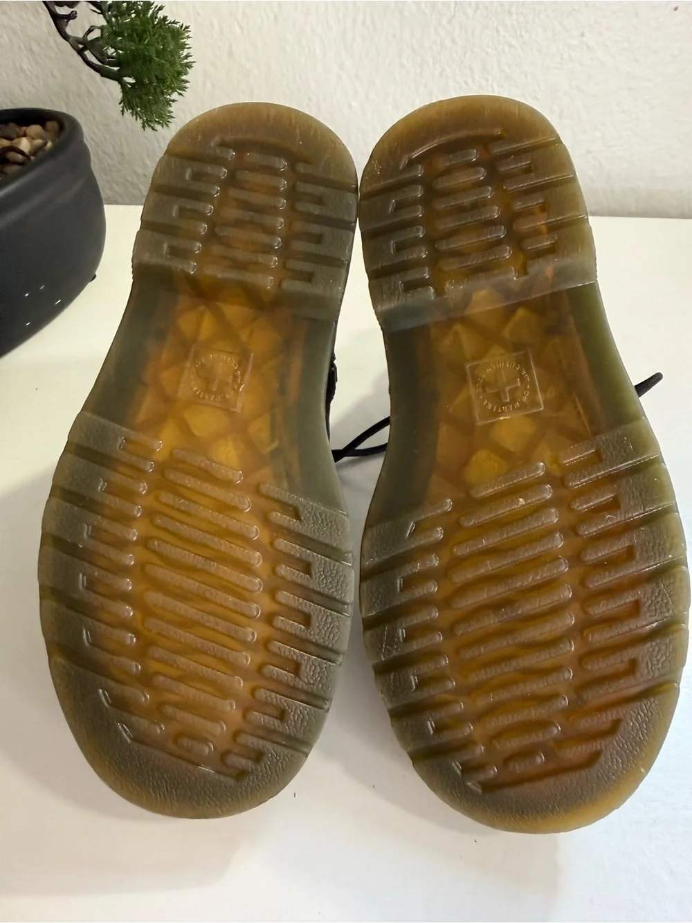 Dr. Martens youth lace